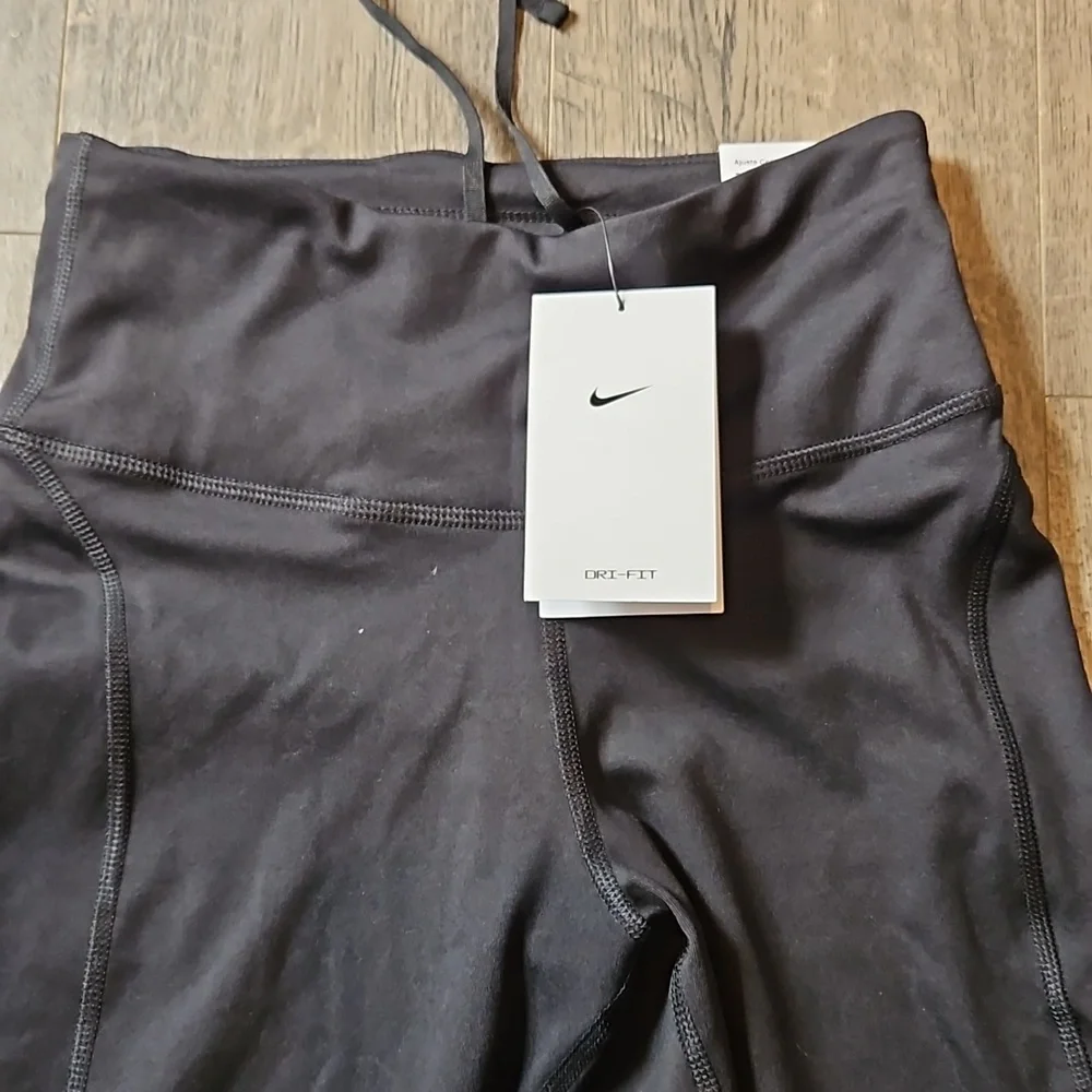 Nike Fast Women's Mid Rise Crop XS Running Leggings. NWT - Picture 2 of 5